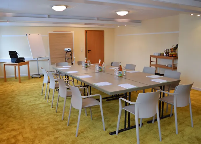 Hotel Kloster Bonlanden 3*